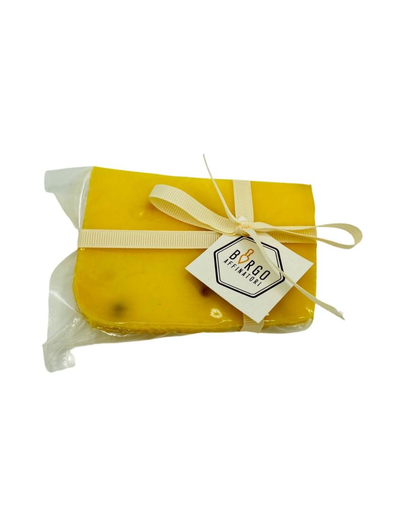 Borgo Affinatori - Forma di Formaggio Pecorino allo Zafferano 200 gr. circa